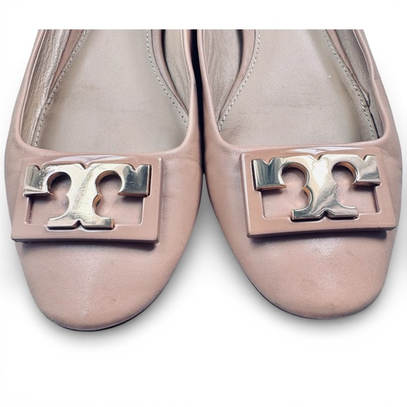 Tory Burch Gigi Logo Ballet Flats Nude Leather Size 8 - Picture 2 of 10